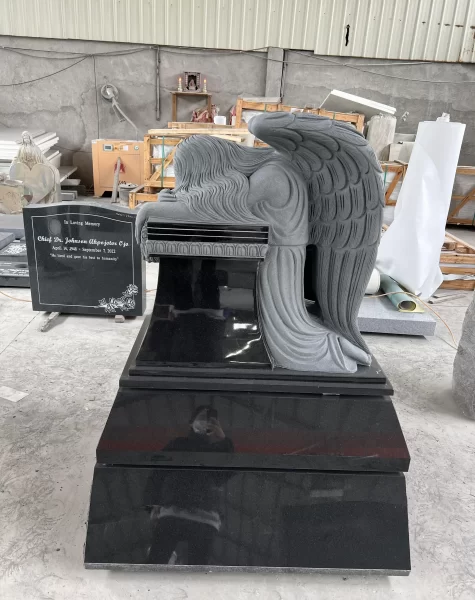 Lápide de anjo ajoelhado esculpida Escultura de lápide de túmulo em granito preto 2